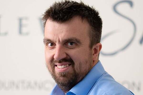 Cllr Luke Hamblett