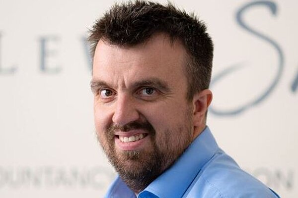 Cllr Luke Hamblett